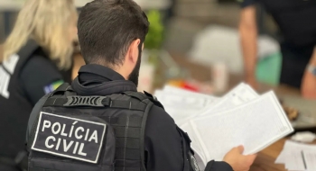Operação em clínica de estética prende 4 investigados